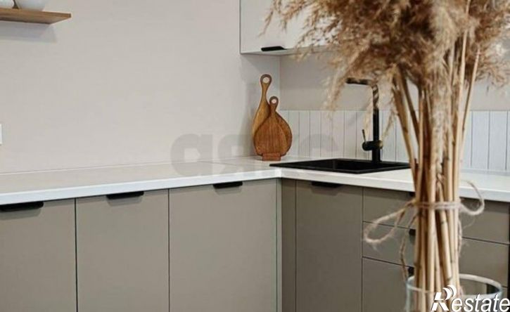 2-комн квартира улица им. Владимира Жириновского, 1,  д. 1