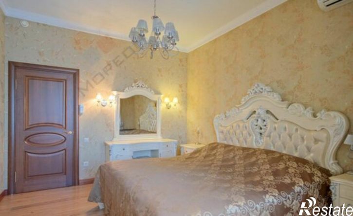 3-комн квартира улица Дзержинского, 26/1,  д. 26/1