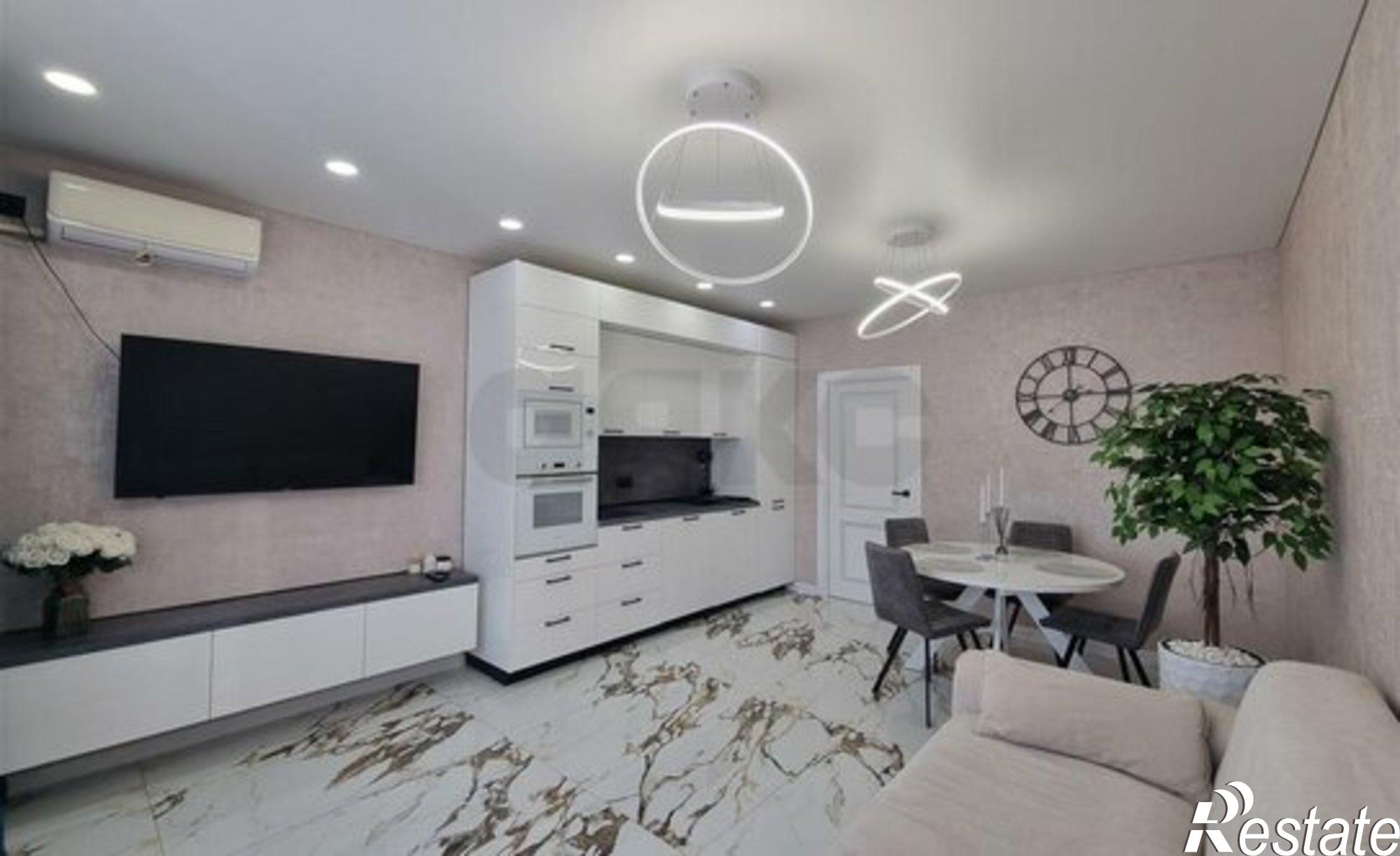 Купить квартиру за 25 000 000 рублей на Платановый бульвар, 2