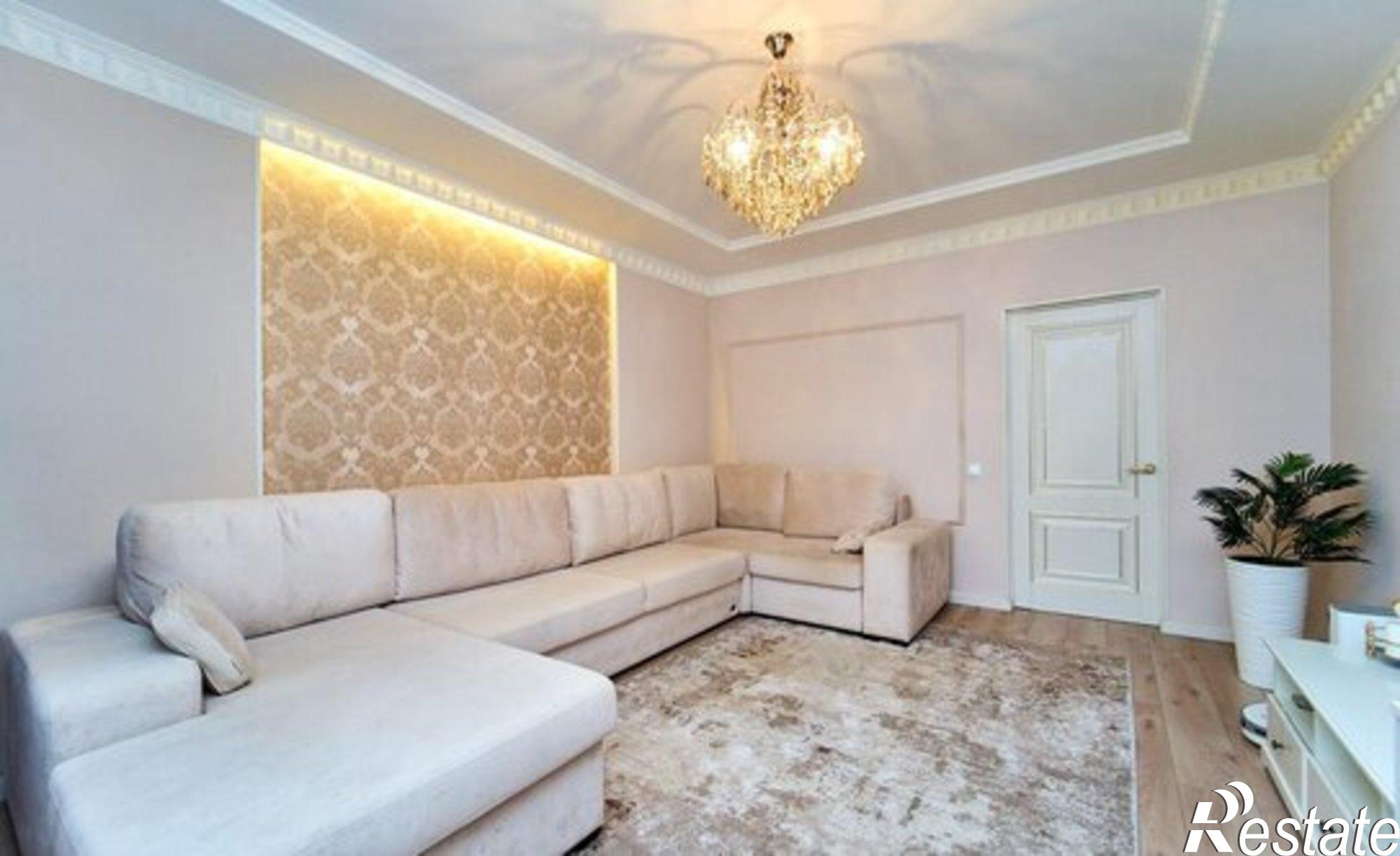 Купить квартиру за 20 000 000 рублей на Дальняя улица, 8 к1