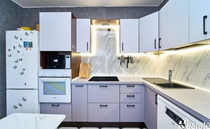 3-комн квартира Домбайская улица, 12,  д. 12