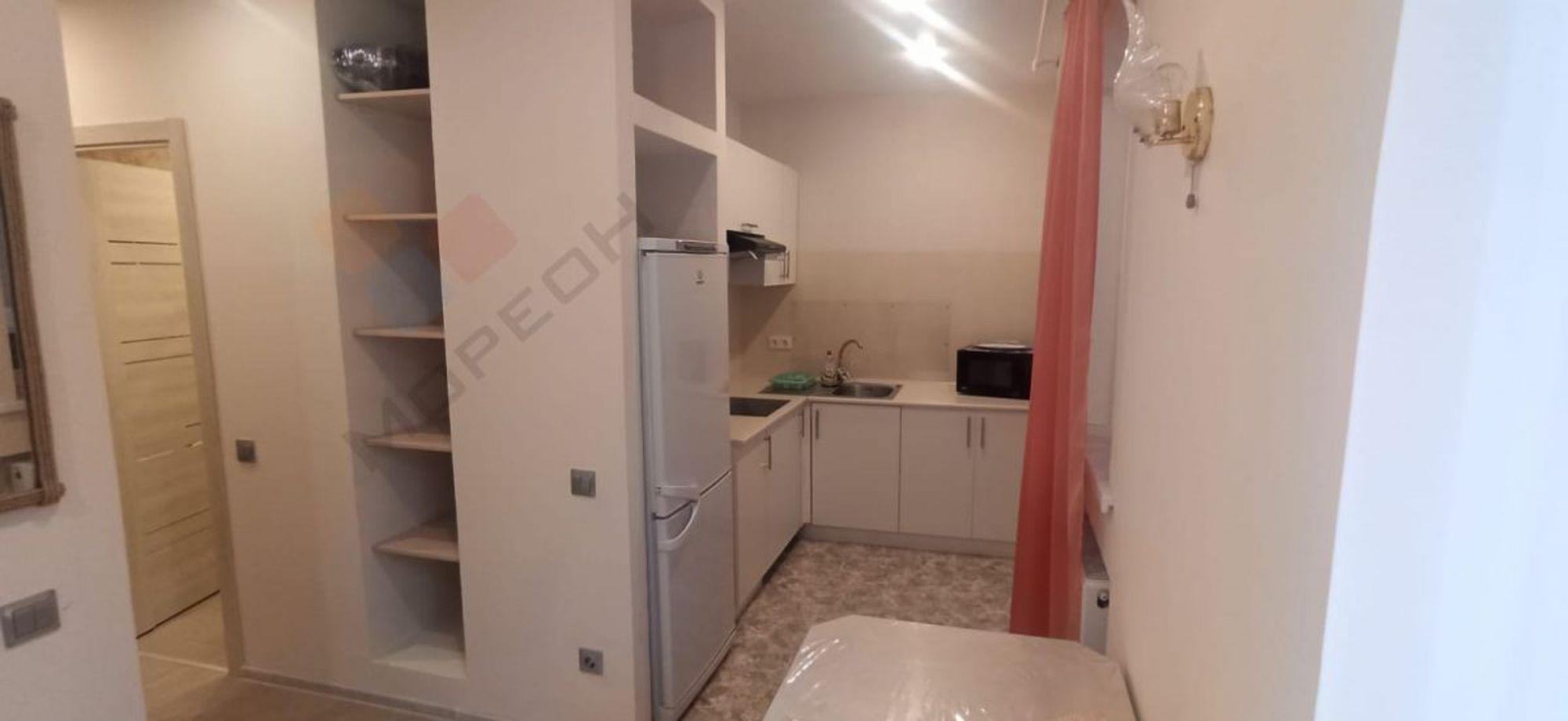 Купить квартиру за 3 200 000 рублей на им. Комарова В.М. ул, 21/1к8