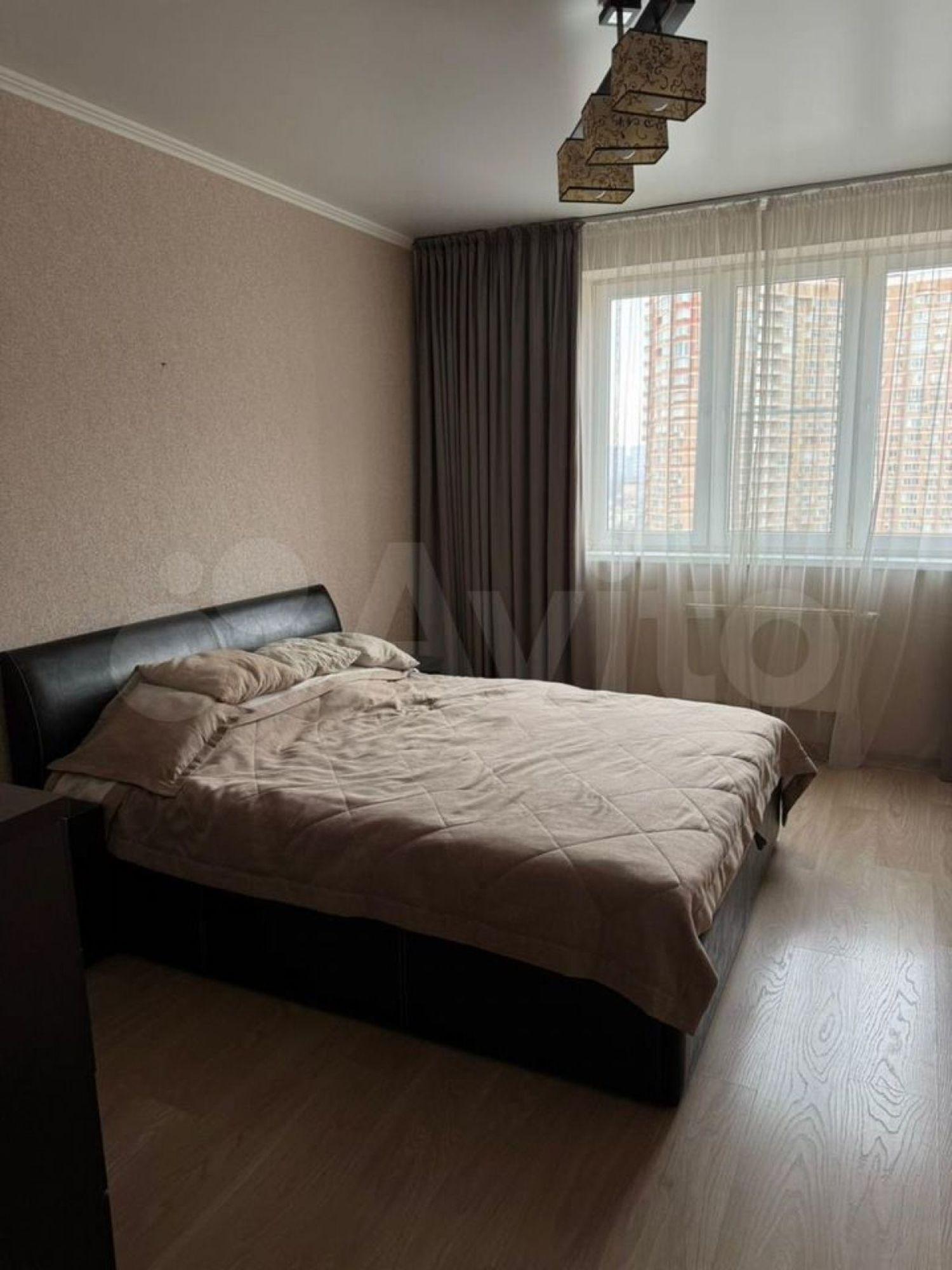 Купить квартиру за 11 700 000 рублей на Российская ул, 72/5