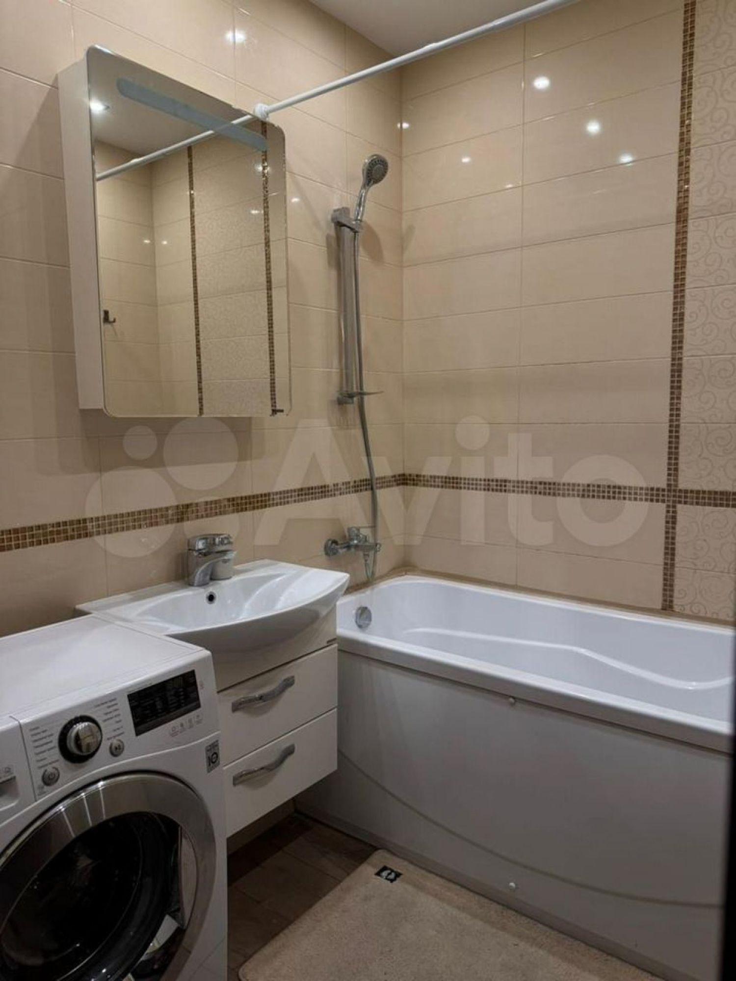 Купить квартиру за 11 700 000 рублей на Российская ул, 72/5