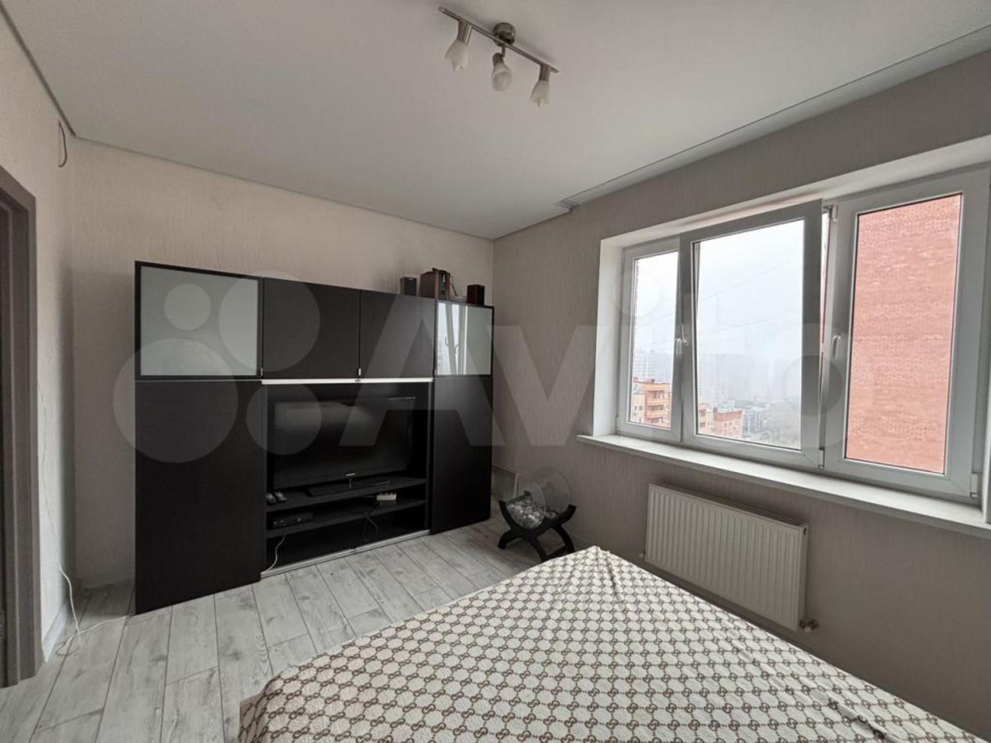 Купить квартиру за 15 000 000 рублей на Героя Сарабеева ул, 5/ к2