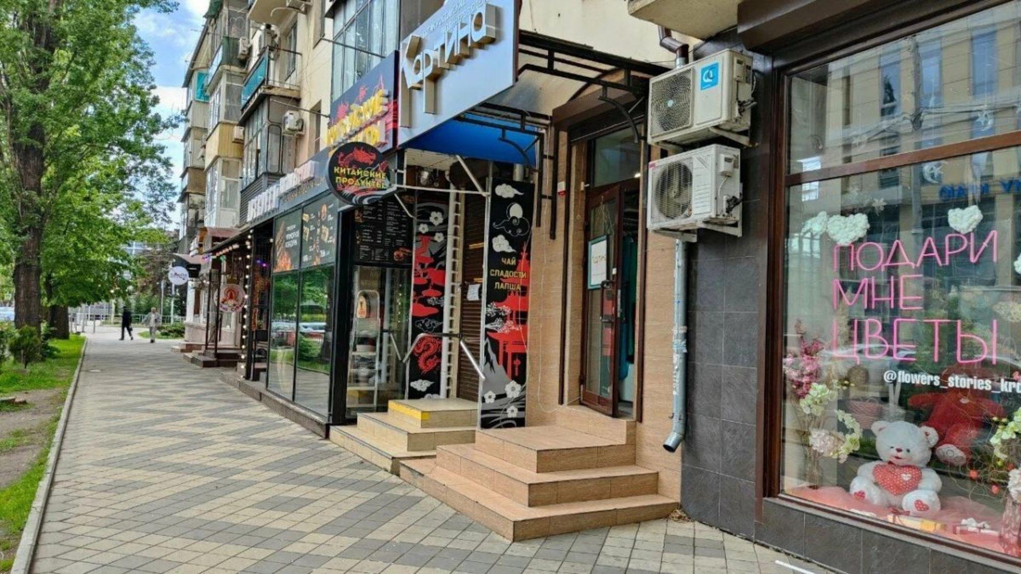 Купить торговое помещение за 15 000 000 рублей на им. Хакурате ул, 3