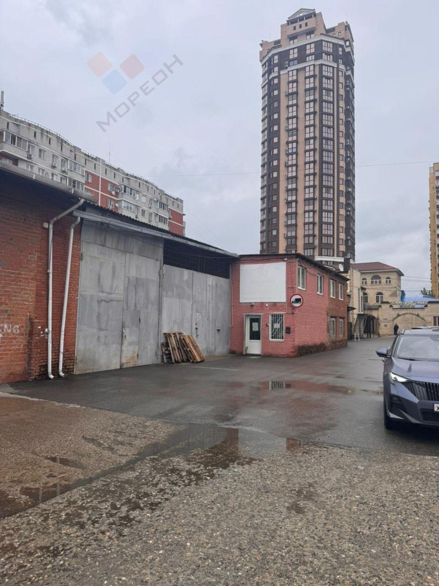 Сдать складское помещение за 300 000 рублей на Аэродромная ул, 168