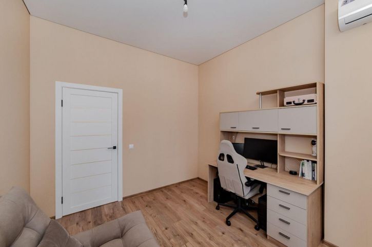 3-комн квартира Западный Обход ул, 57к3