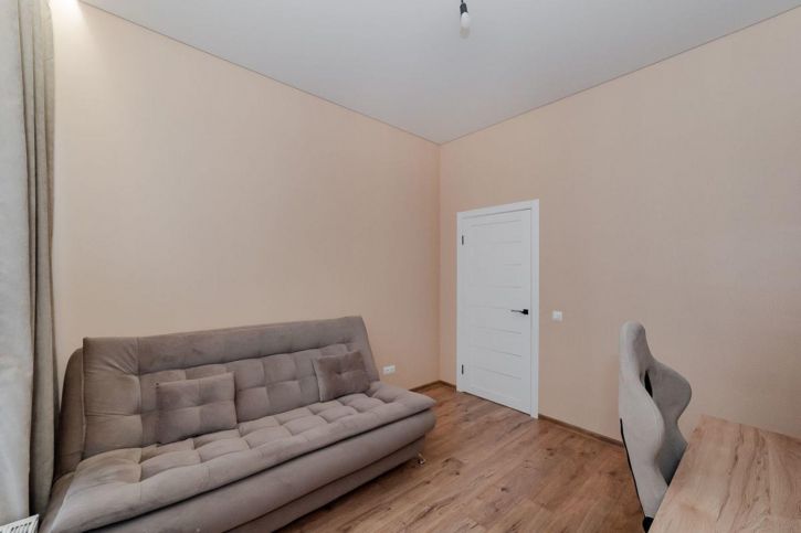 3-комн квартира Западный Обход ул, 57к3