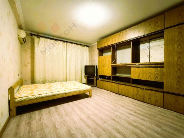 1-комн квартира им. 30-й Иркутской Дивизии ул, 6