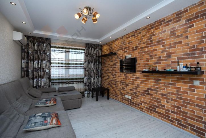 2-комн квартира Героя Сарабеева ул, 7