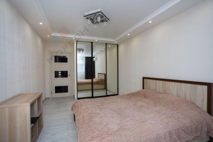 2-комн квартира Героя Сарабеева ул, 7