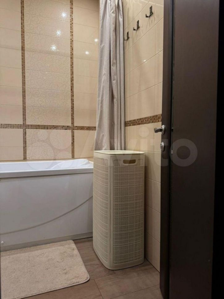 2-комн квартира Российская ул, 72/5