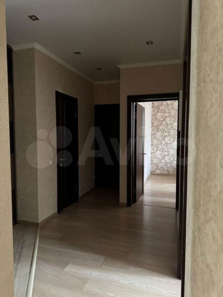 2-комн квартира Российская ул, 72/5