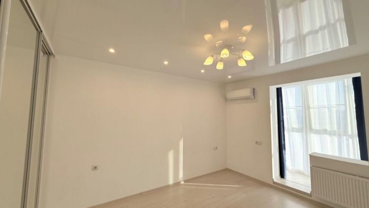 2-комн квартира Карякина ул, 5/ к1