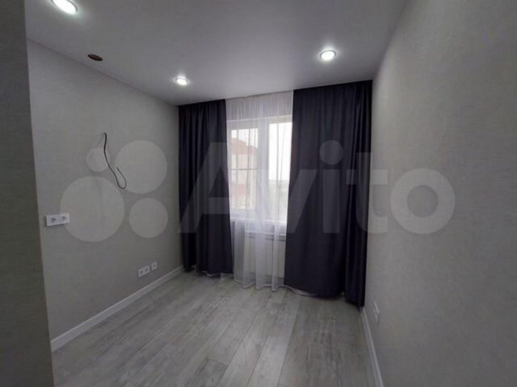 1-комн квартира 70 лет Октября ул, 4