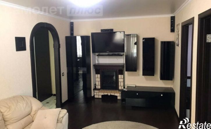 3-комн квартира ул Монтажников, 8,  д. 8