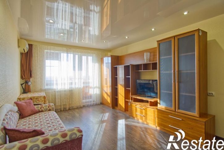 2-комн квартира 70 лет Октября, 24