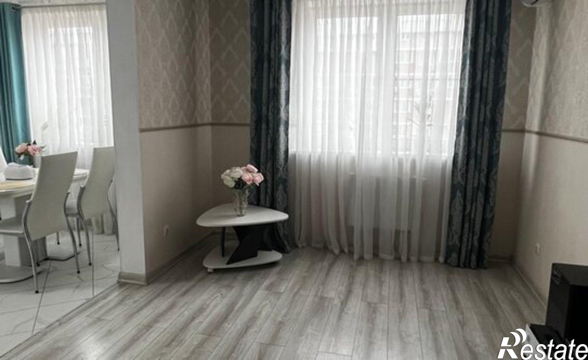 Купить квартиру за 7 700 000 рублей на улица Цезаря Куникова, 35