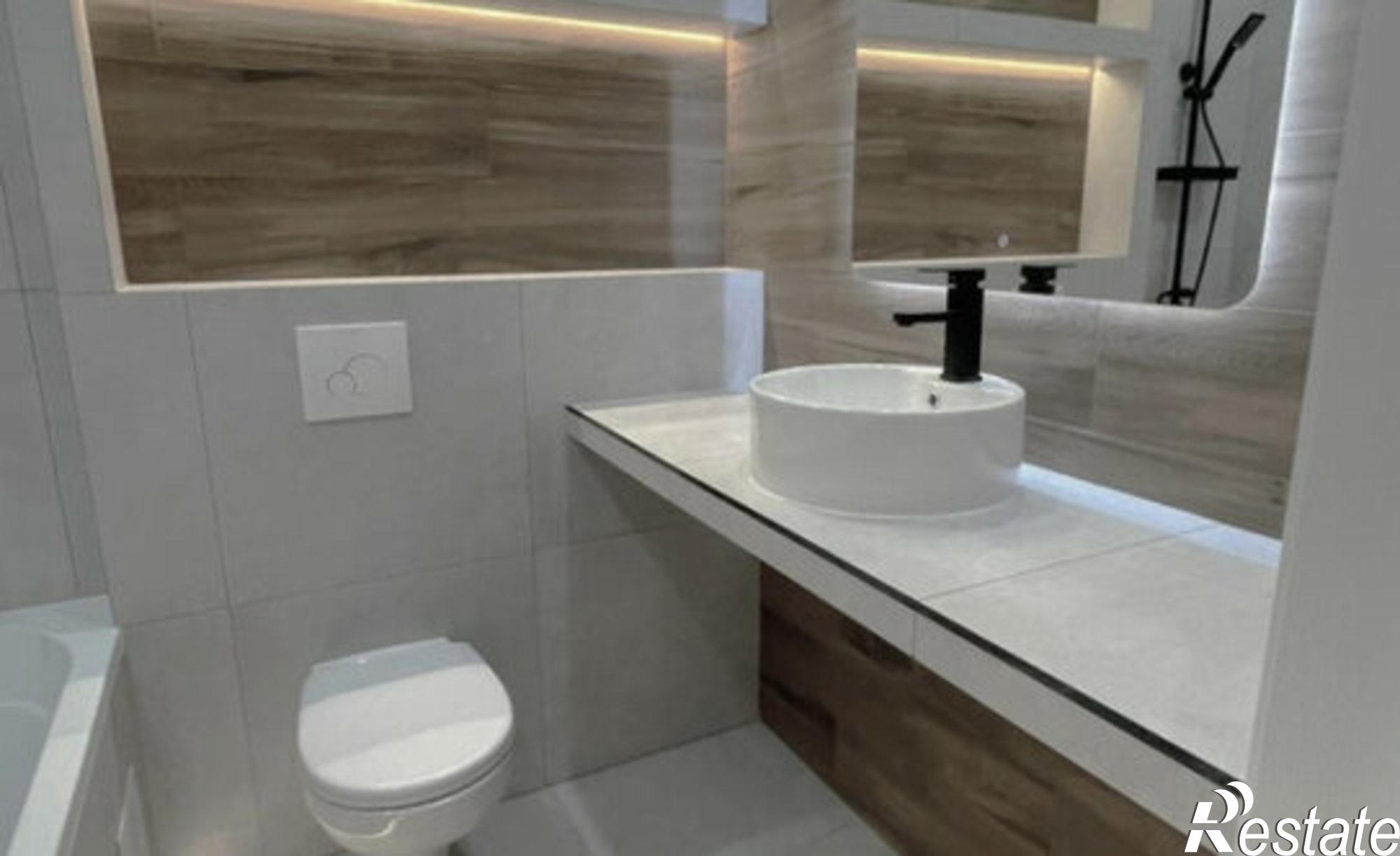 Купить квартиру за 5 500 000 рублей на ул Западный Обход, 39/1 3