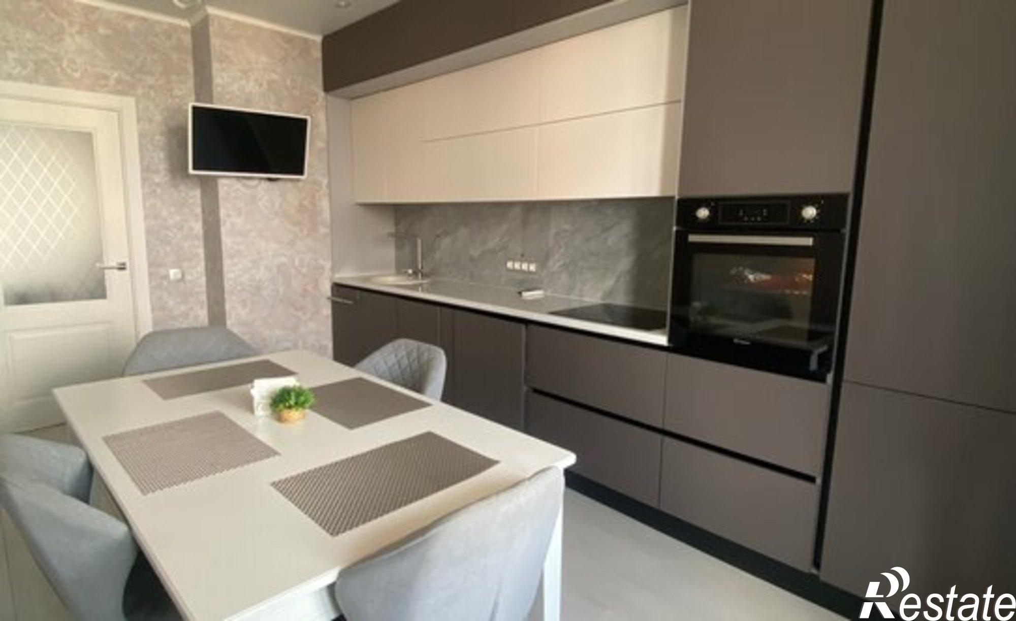 Купить квартиру за 8 300 000 рублей на ул им. Героя Яцкова И.В., 19