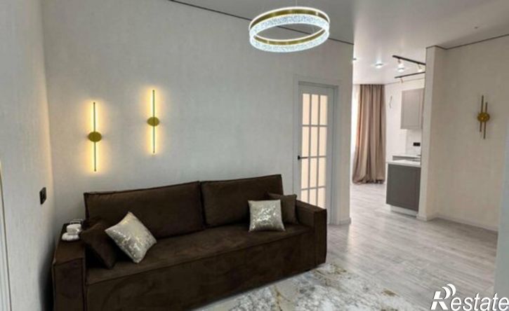 2-комн квартира Тополиная улица, 48,  д. 48