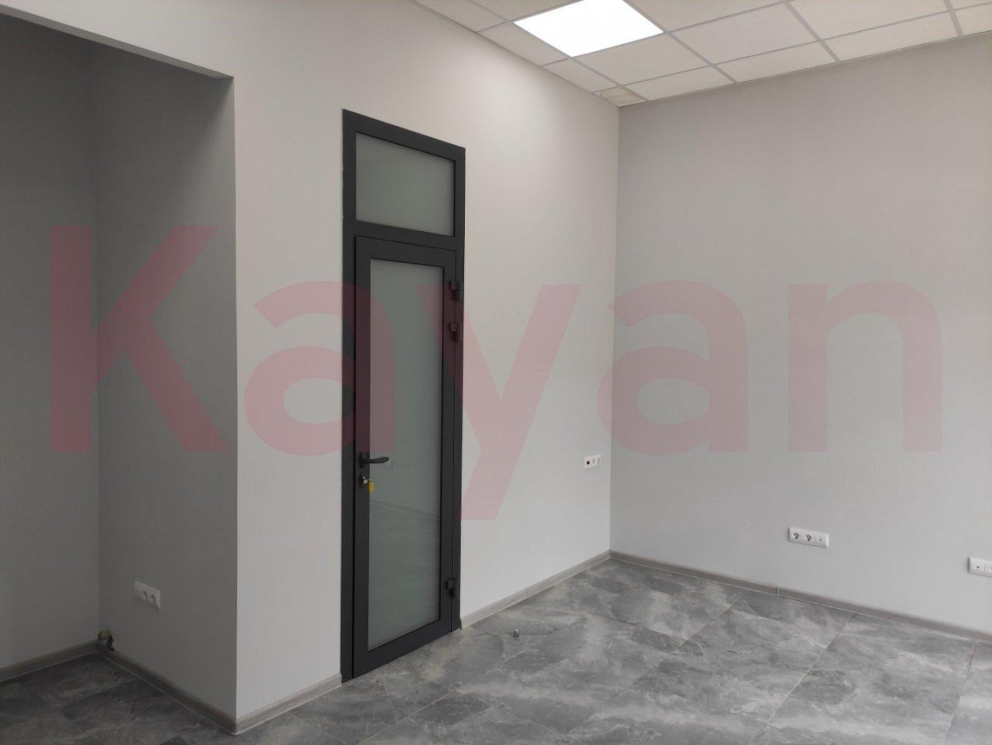 Сдать офис, помещение под офис за 447 200 рублей на Дзержинского ул.