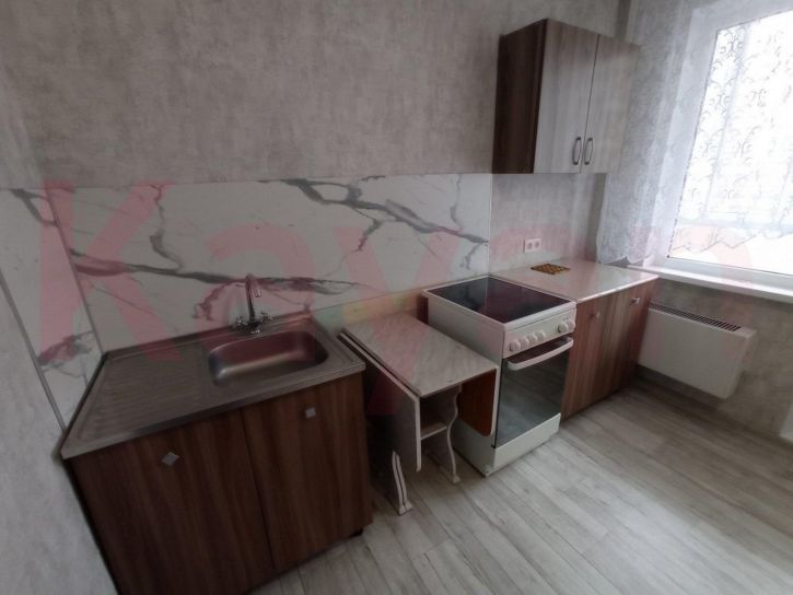 2-комн квартира Чекистов проспект