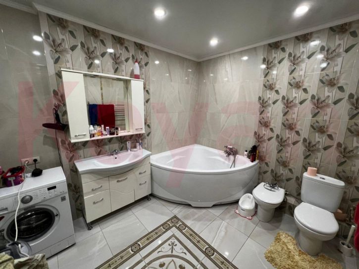 2-комн квартира Зиповская ул.