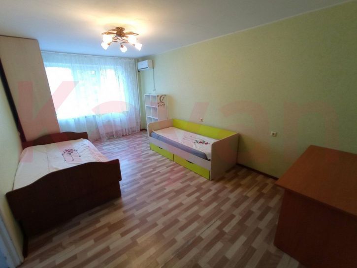 2-комн квартира Чекистов проспект