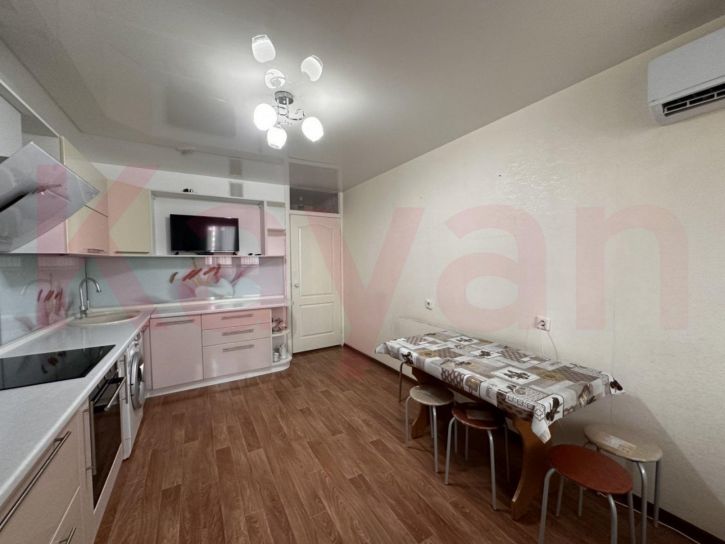 3-комн квартира им. Котлярова Н.С. ул.