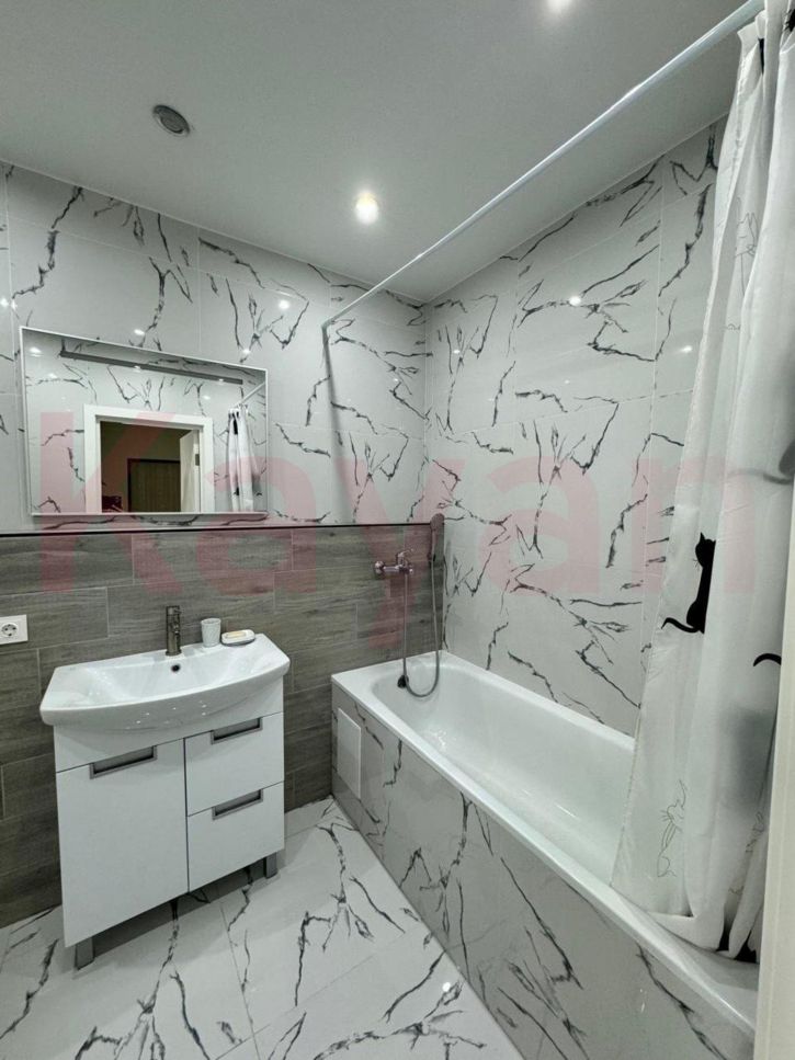 2-комн квартира Бородинская ул.