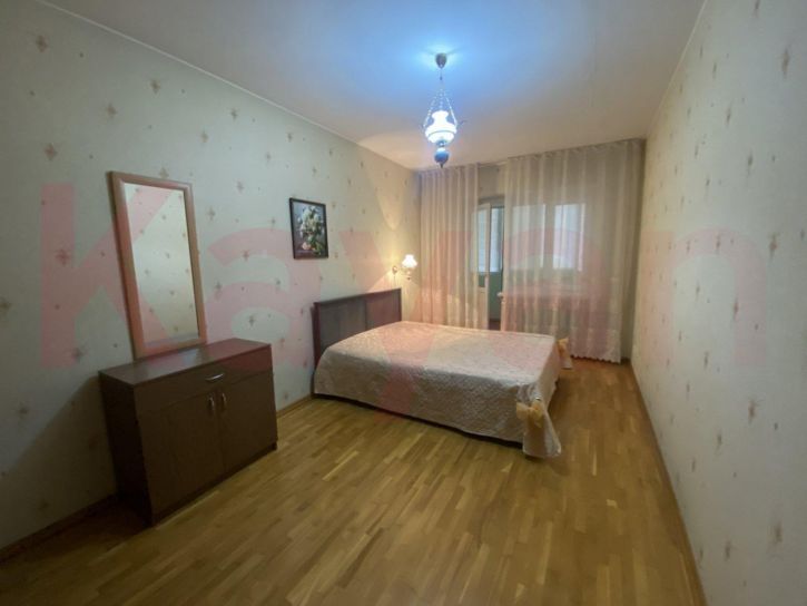 3-комн квартира Ипподромная ул.