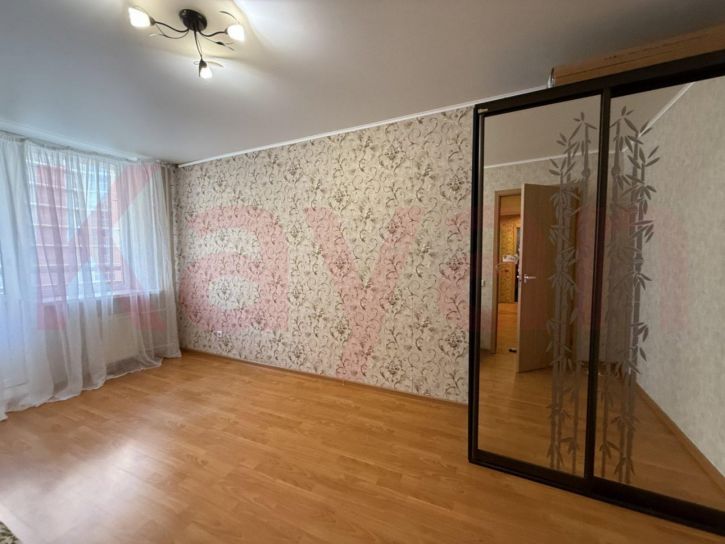 2-комн квартира Дзержинского ул.