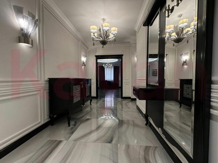 4-комн квартира Кожевенная ул.