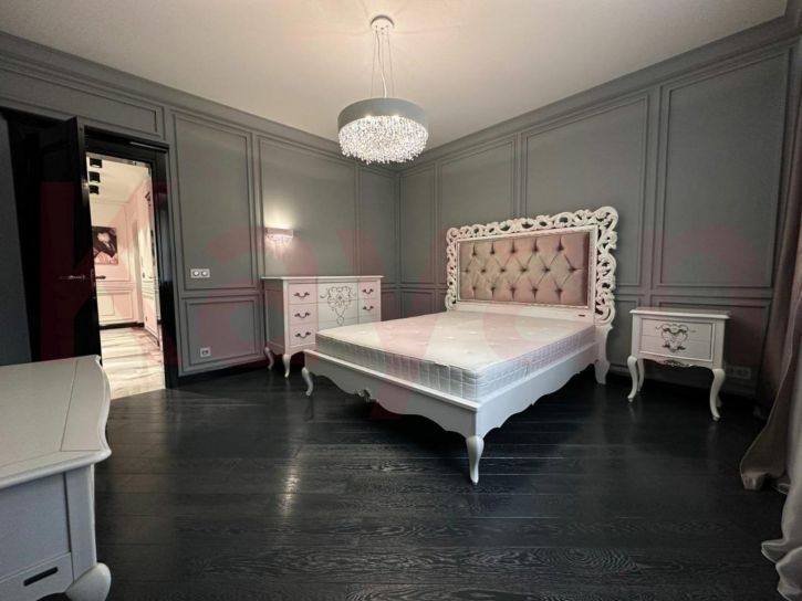 4-комн квартира Кожевенная ул.