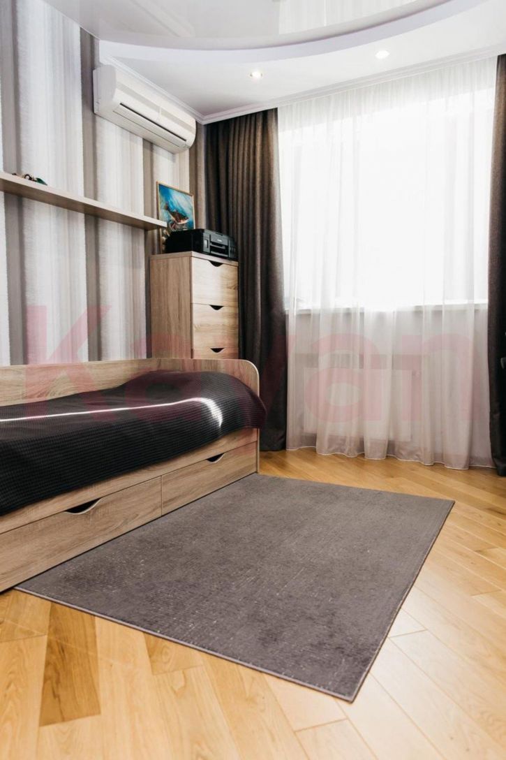 4-комн квартира Дальняя ул.