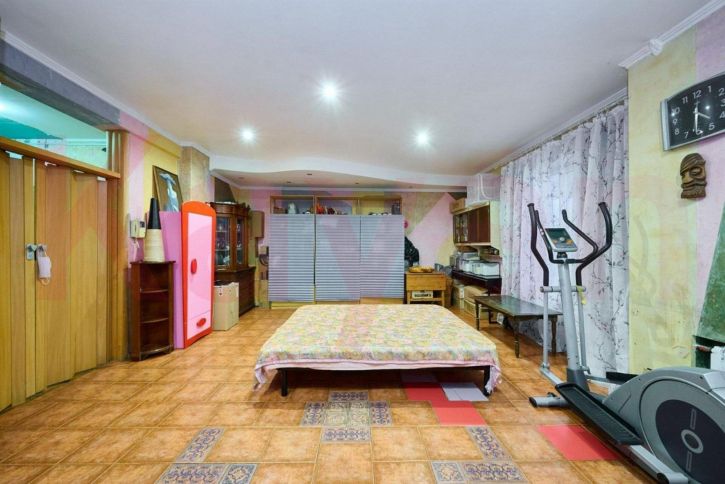 4-комн квартира Красная ул.