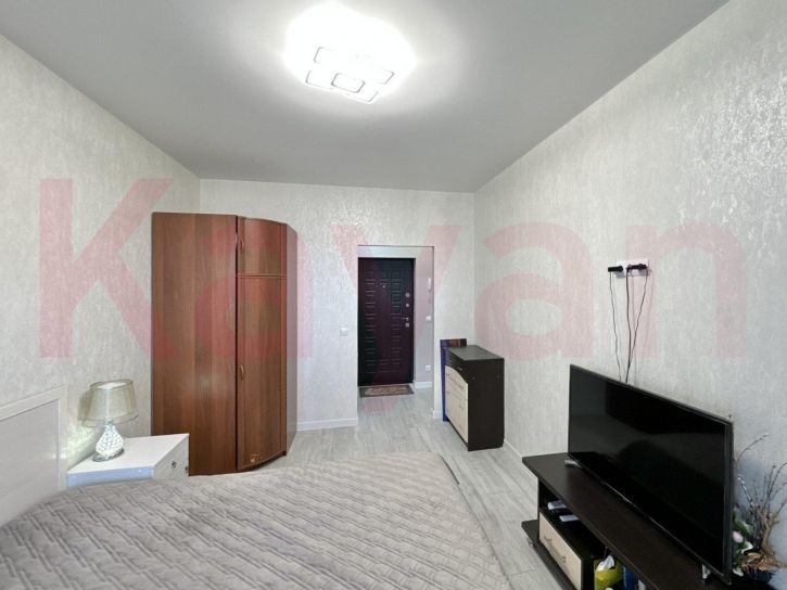 2-комн квартира Российская ул.