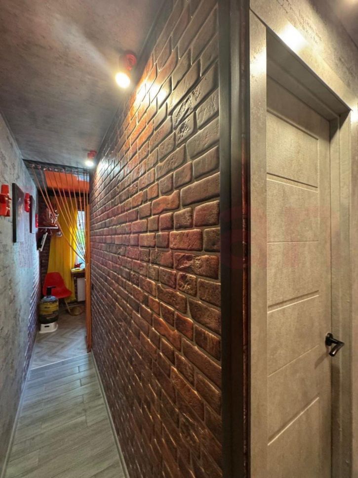 2-комн квартира Гидростроителей ул.