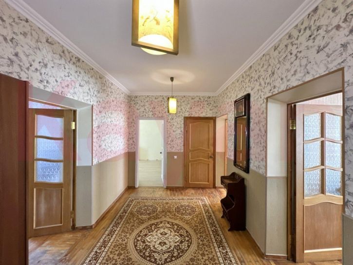 4-комн квартира им. Яна Полуяна ул.