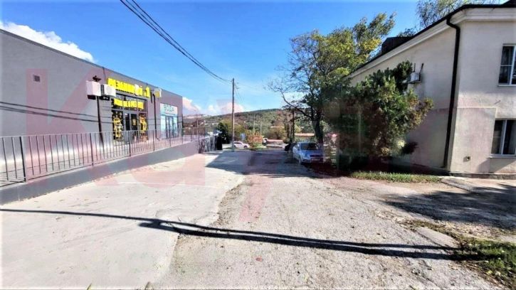 Торговое помещение Титан ул.