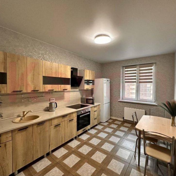 1-комн квартира Гидростроителей ул.