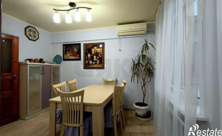 4-комн квартира улица Гидростроителей, 32,  д. 32