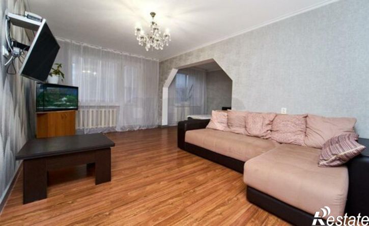 4-комн квартира улица 70 лет Октября, 34,  д. 34