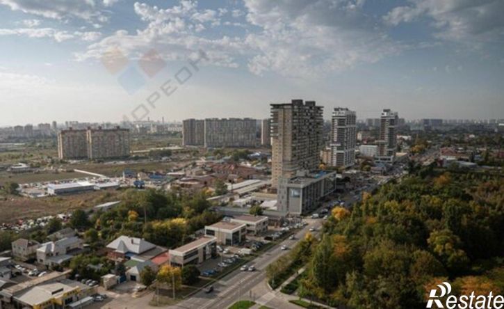 3-комн квартира улица Леонида Лаврова, 4,  д. 4