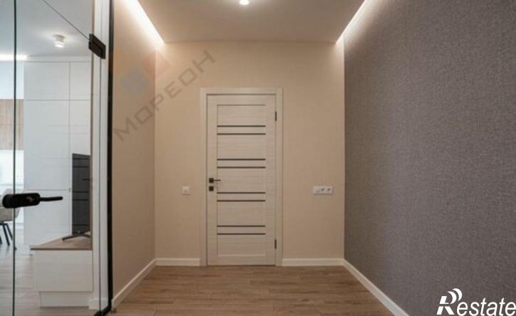 3-комн квартира улица Леонида Лаврова, 4,  д. 4