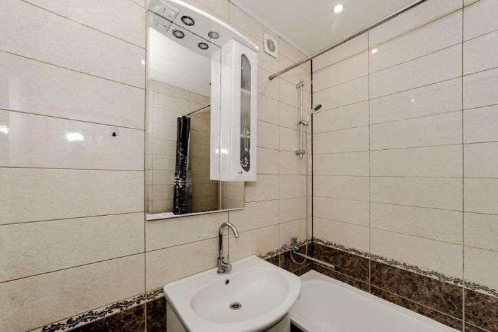 1-комн квартира Апрельская ул, 5