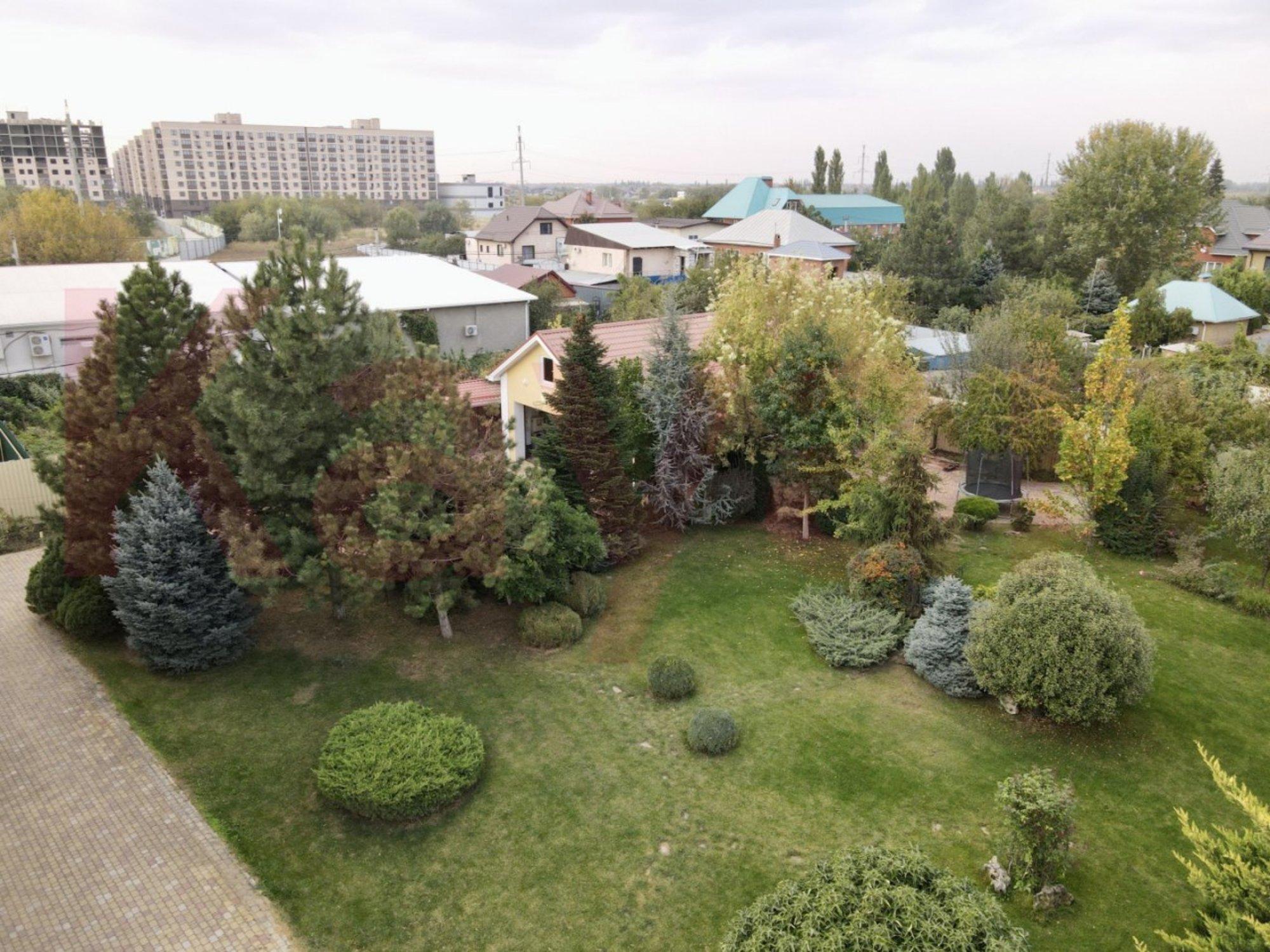 Купить дачу, дом, коттедж за 225 000 000 рублей на Троицкая ул.