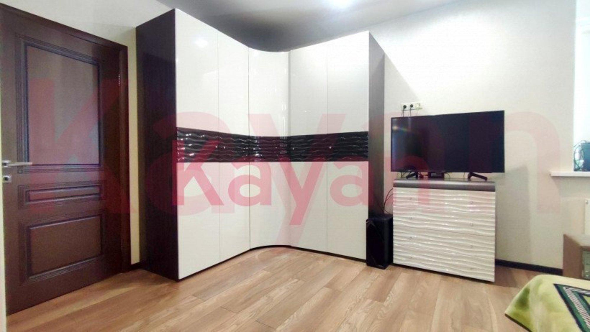 Купить квартиру за 13 500 000 рублей на Автолюбителей ул.